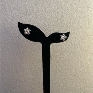 Sterling Silver Hibiscus Flower Stud Earrings-Beautiful-Everyday Earrings